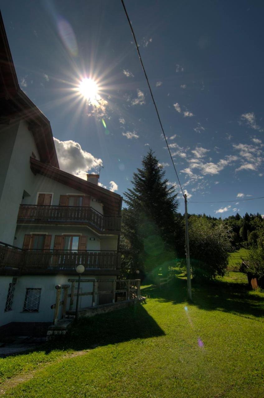 Al Pian Garni Hotel - B&B & Pizza Vattaro Luaran gambar